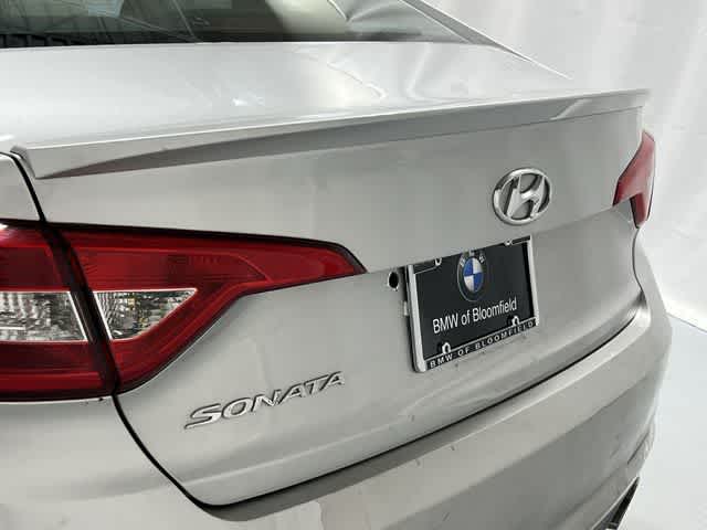 Thumbnail: 2017 Hyundai Sonata - 17