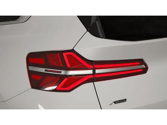 2025 BMW X3 3.0i 8
