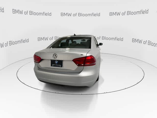Thumbnail: 2013 Volkswagen Passat - 7