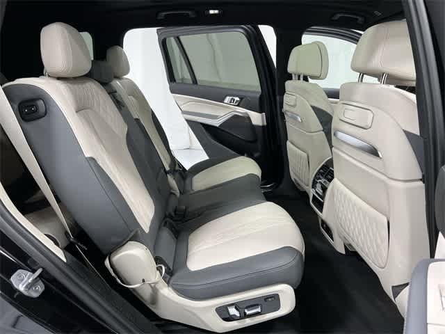 Thumbnail: 2023 BMW X7 - 25