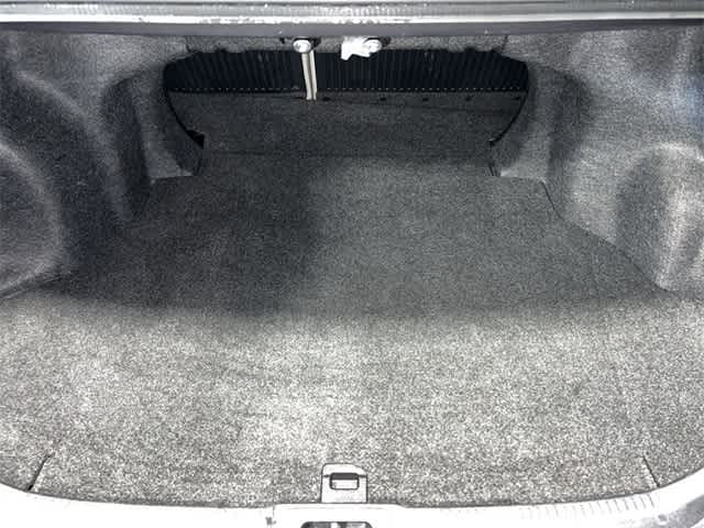 2014 Toyota Camry XLE 34