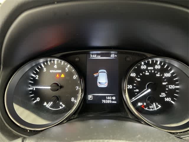 Thumbnail: 2017 Nissan Rogue Sport - 30