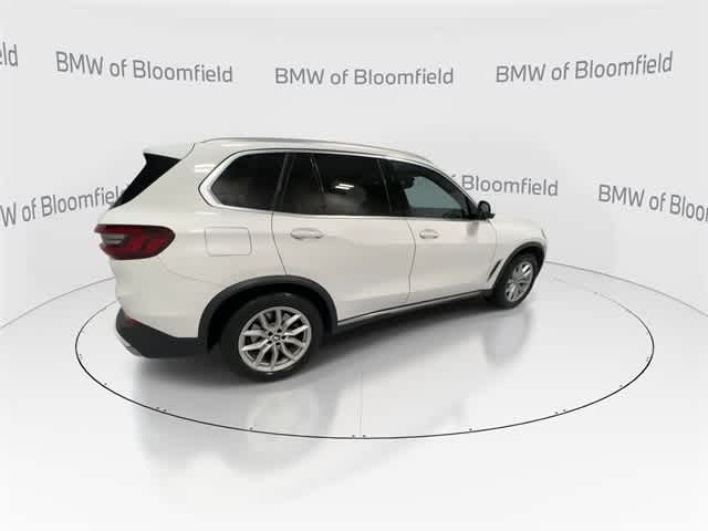 Thumbnail: 2022 BMW X5 - 8