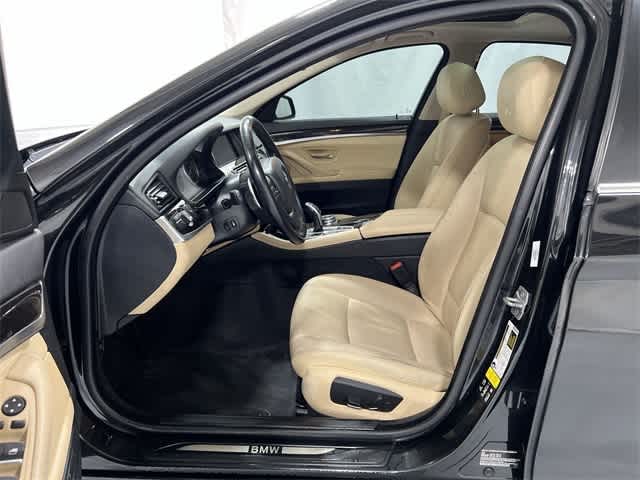 Thumbnail: 2016 BMW 5 Series - 10