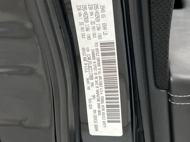 Thumbnail: 2012 Jeep Grand Cherokee - 33