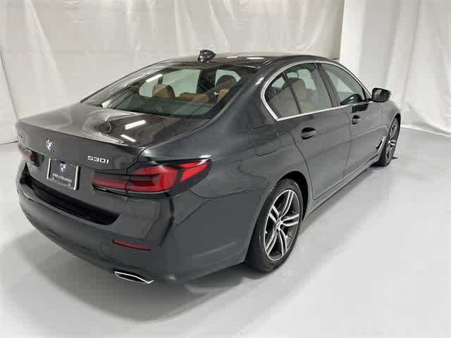 Thumbnail: 2022 BMW 5 Series - 14