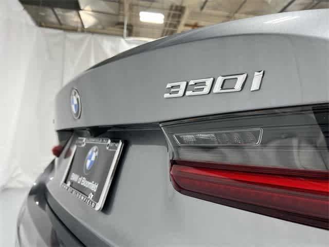 Thumbnail: 2024 BMW 3 Series - 17