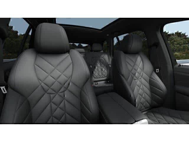 Thumbnail: 2026 BMW X5 - 11