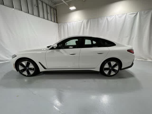 Thumbnail: 2023 BMW i4 - 11