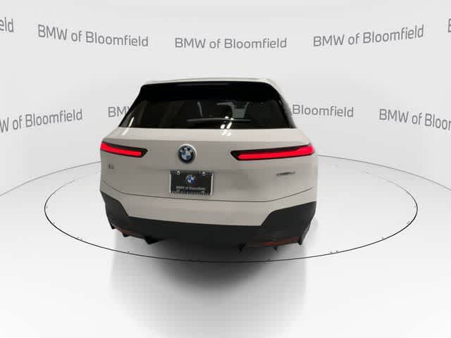 Thumbnail: 2024 BMW iX - 7