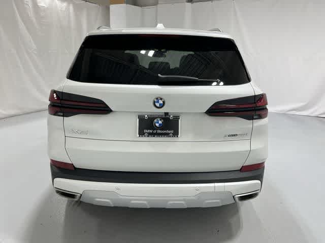 Thumbnail: 2024 BMW X5 - 13