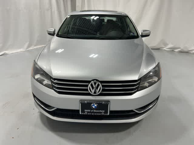 Thumbnail: 2013 Volkswagen Passat - 16