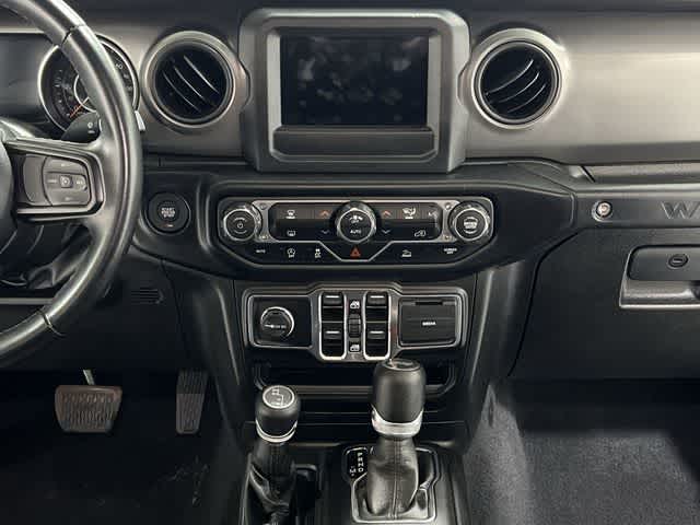 Thumbnail: 2022 Jeep Wrangler - 27