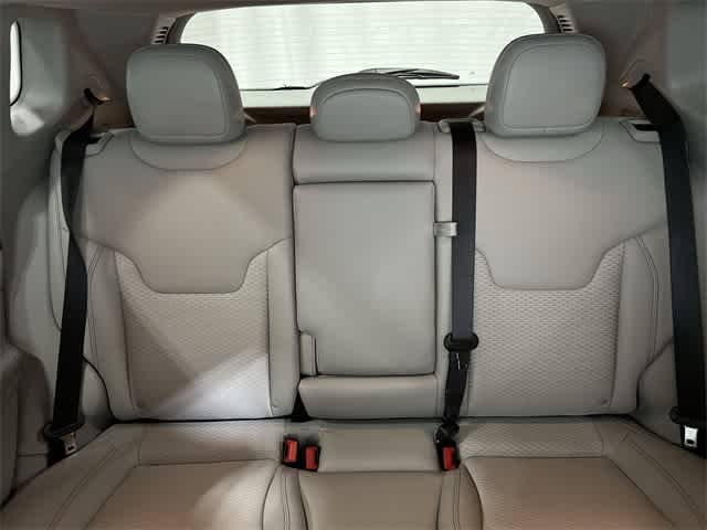 Thumbnail: 2022 Jeep Compass - 22