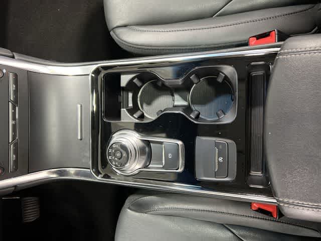 Thumbnail: 2019 Ford Edge - 30