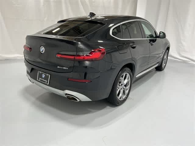 Thumbnail: 2025 BMW X4 - 14