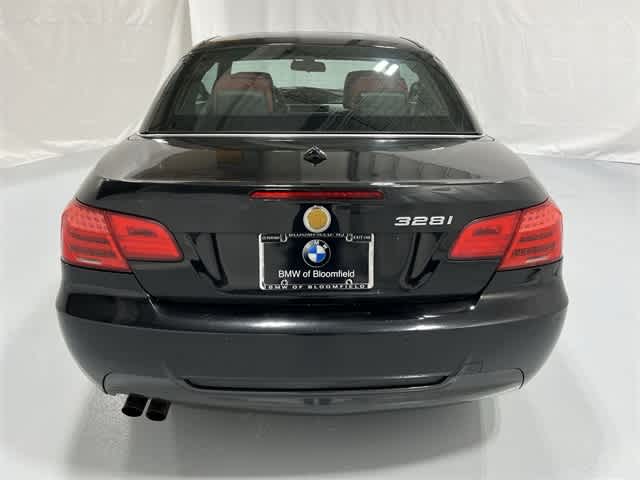 Thumbnail: 2011 BMW 3 Series - 13