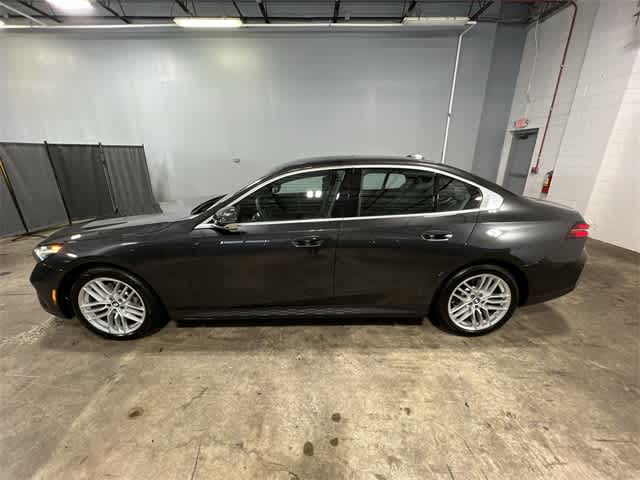 Thumbnail: 2025 BMW 5 Series - 11