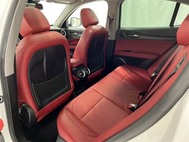 Thumbnail: 2021 Alfa Romeo Stelvio - 24