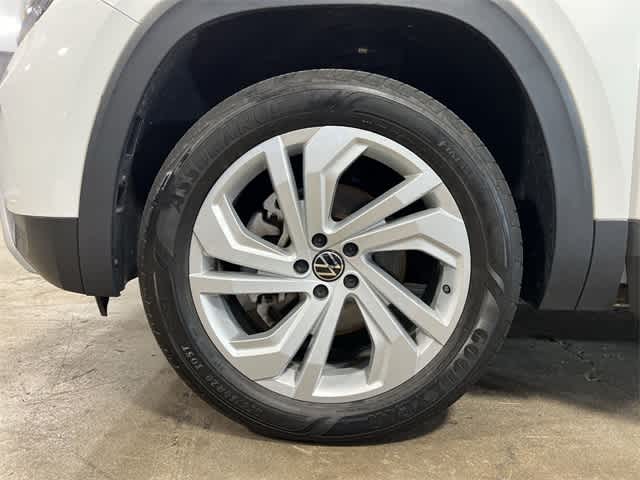 2022 Volkswagen Atlas SE 19