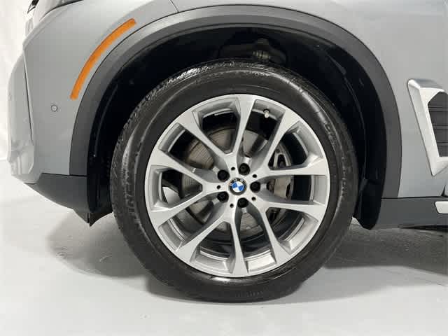 Thumbnail: 2025 BMW X5 - 18