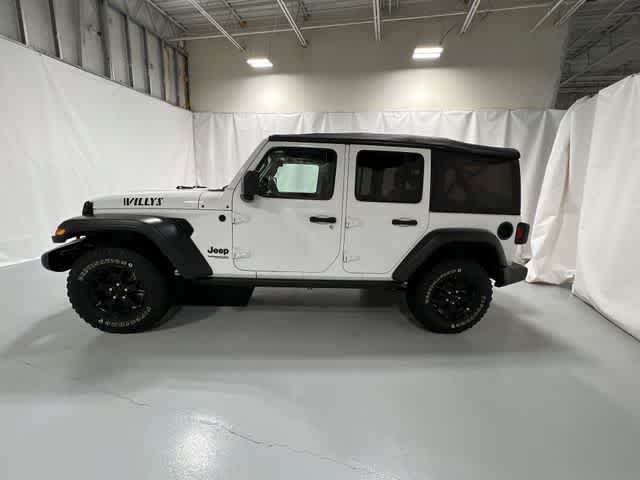 Thumbnail: 2022 Jeep Wrangler - 11