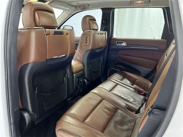 Thumbnail: 2015 Jeep Grand Cherokee - 25