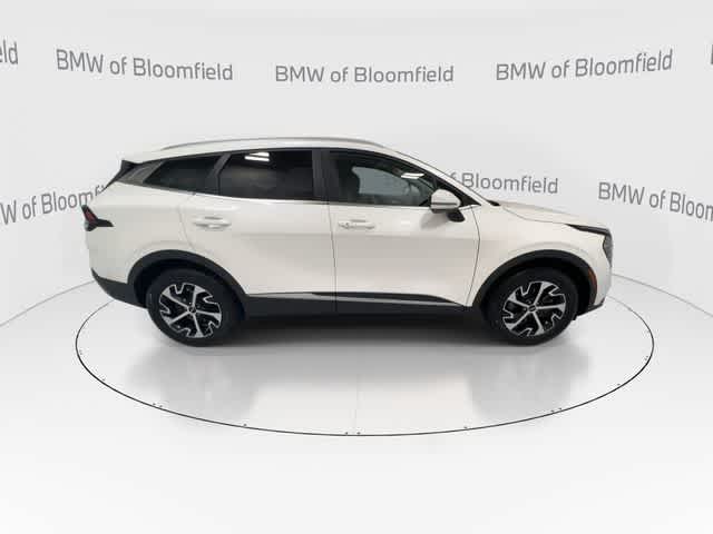 Thumbnail: 2023 Kia Sportage - 9