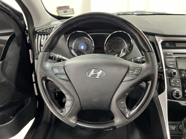 Thumbnail: 2013 Hyundai Sonata - 27
