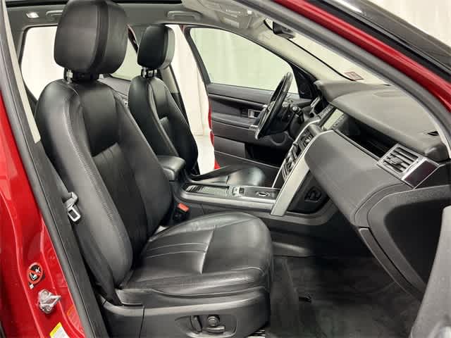 Thumbnail: 2019 Land Rover Discovery Sport - 26