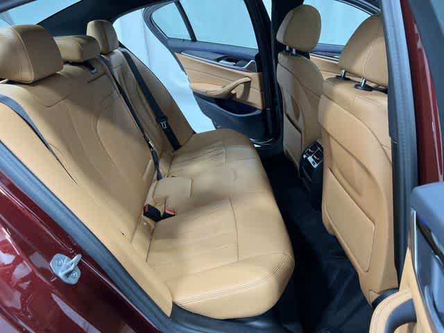 Thumbnail: 2023 BMW 5 Series - 25