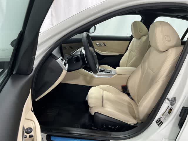 Thumbnail: 2025 BMW 3 Series - 20