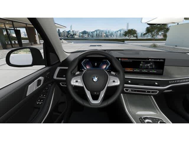 Thumbnail: 2026 BMW X7 - 13