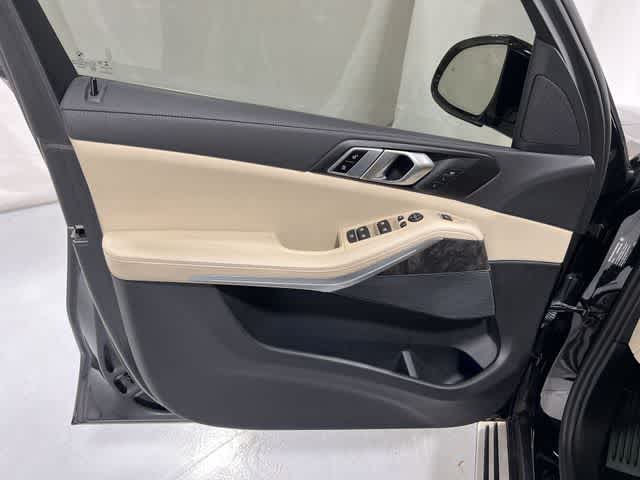 Thumbnail: 2022 BMW X5 - 35