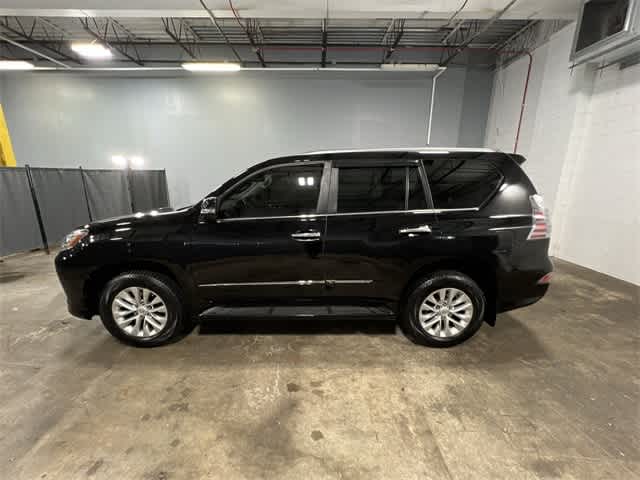 2016 Lexus GX 460 11