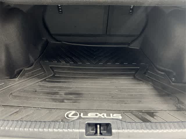 Thumbnail: 2022 Lexus IS - 32