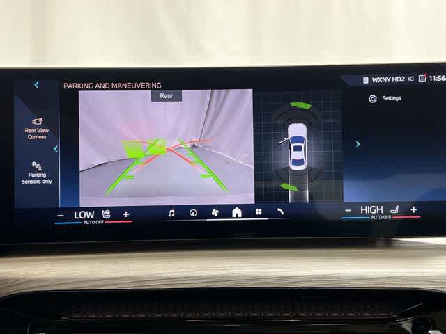 Thumbnail: 2025 BMW 3 Series - 28