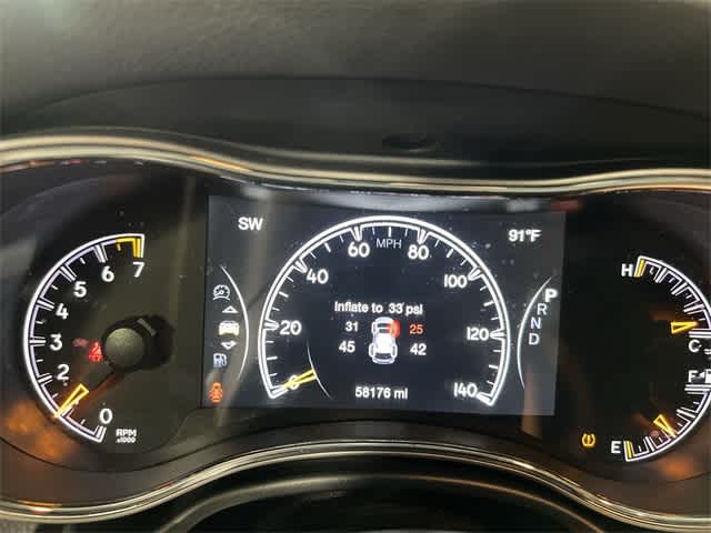 Thumbnail: 2021 Jeep Grand Cherokee - 32