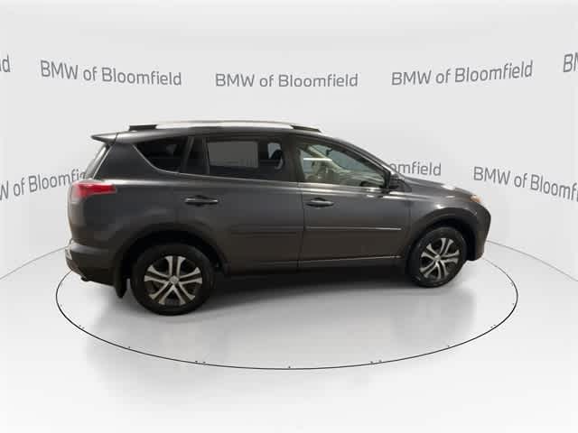 Thumbnail: 2017 Toyota RAV4 - 8