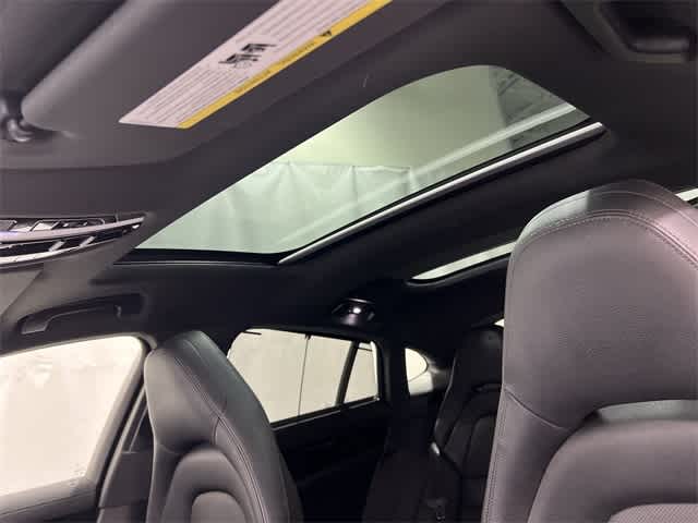 Thumbnail: 2018 Porsche Panamera - 23