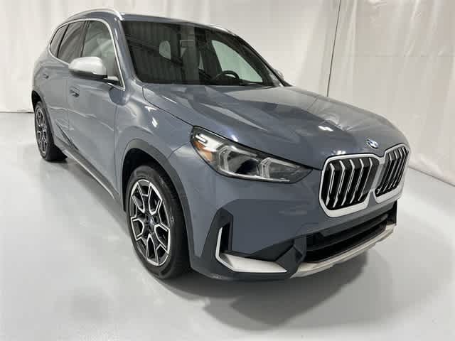 Thumbnail: 2023 BMW X1 - 15