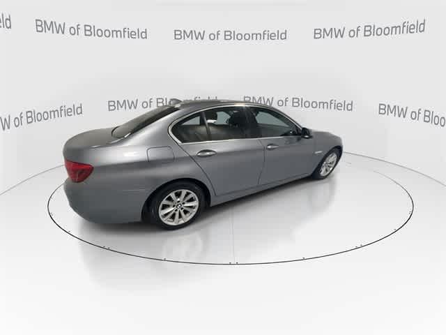 Thumbnail: 2016 BMW 5 Series - 8