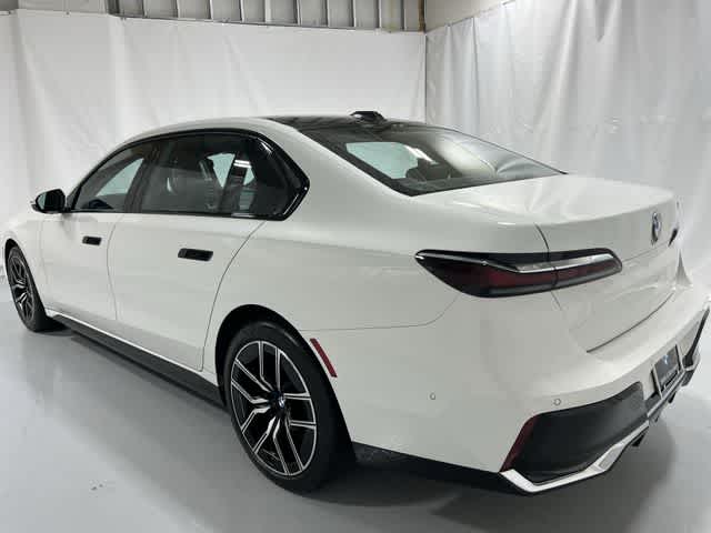 Thumbnail: 2023 BMW 7 Series - 12