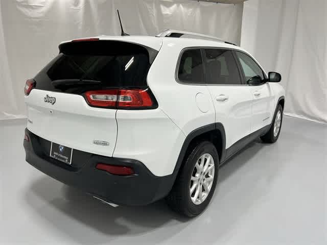 Thumbnail: 2017 Jeep Cherokee - 14