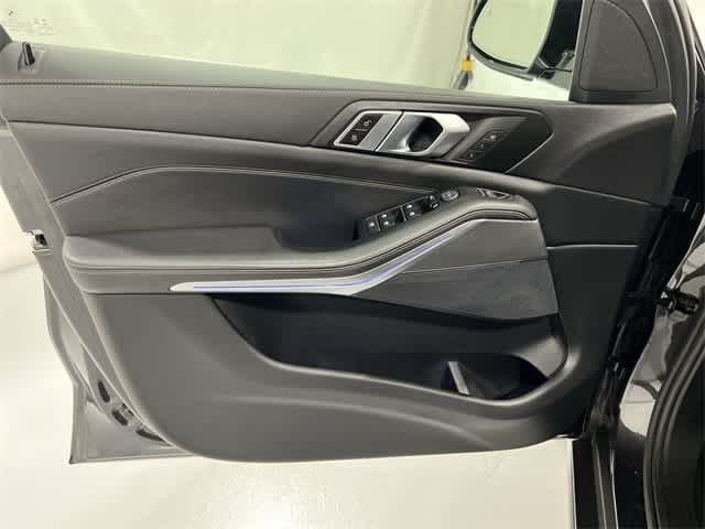 Thumbnail: 2022 BMW X5 - 35