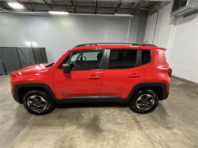 Thumbnail: 2017 Jeep Renegade - 11
