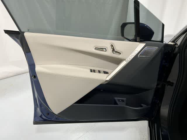 Thumbnail: 2023 BMW iX - 34