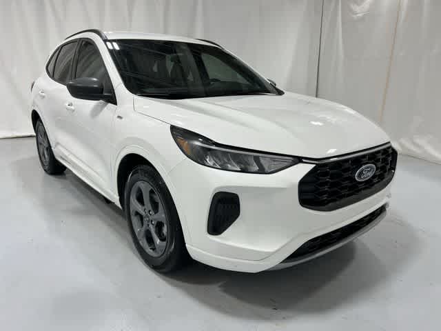 Thumbnail: 2023 Ford Escape - 15