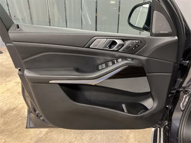 Thumbnail: 2019 BMW X7 - 35