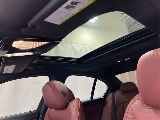 Thumbnail: 2023 BMW 3 Series - 23